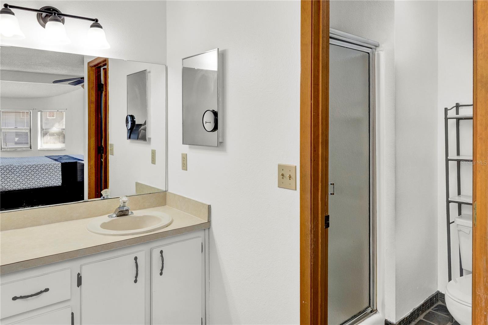 Image 15 of 17 For 59 Cordona Drive E