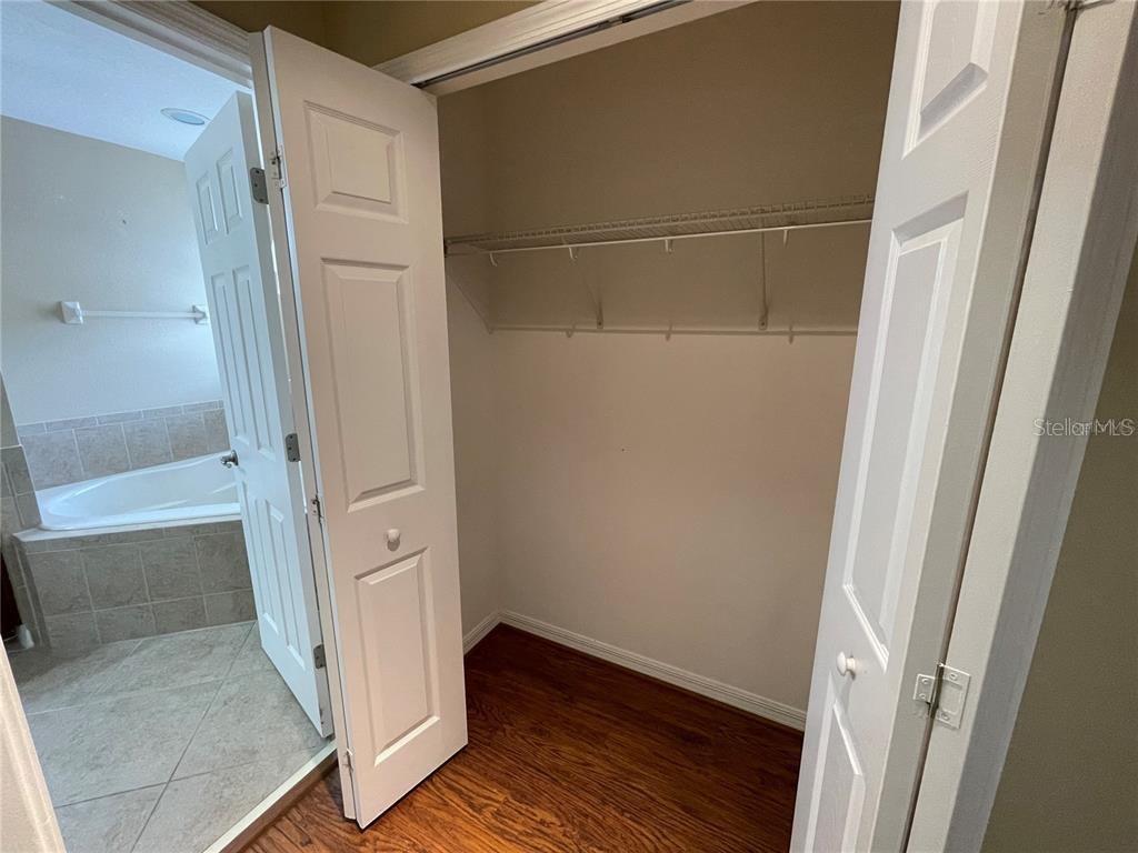 Image 22 of 25 For 5083 Fiorella Lane