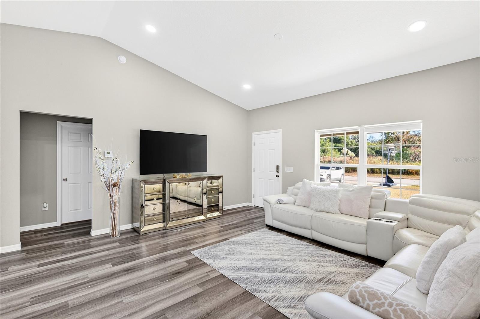 Image 5 of 28 For 14862 79th Terrace Road