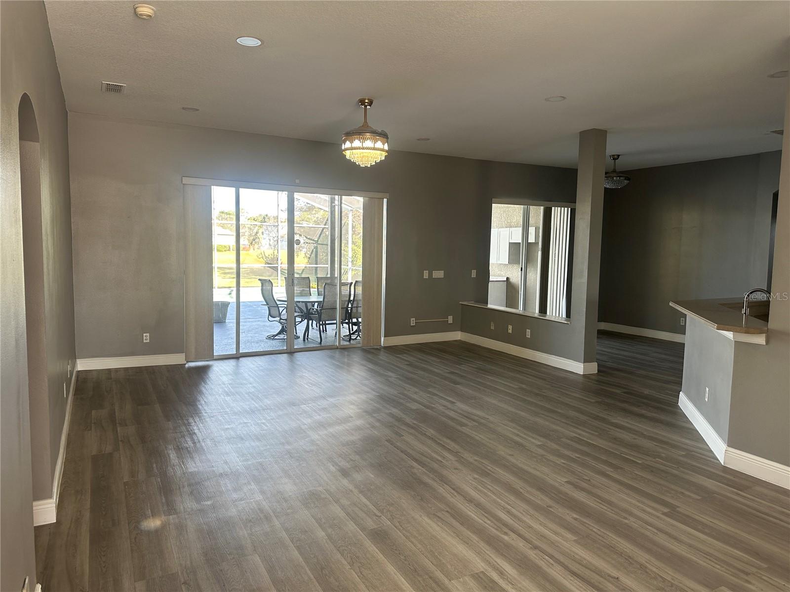 Image 10 of 31 For 908 Spring Island Way