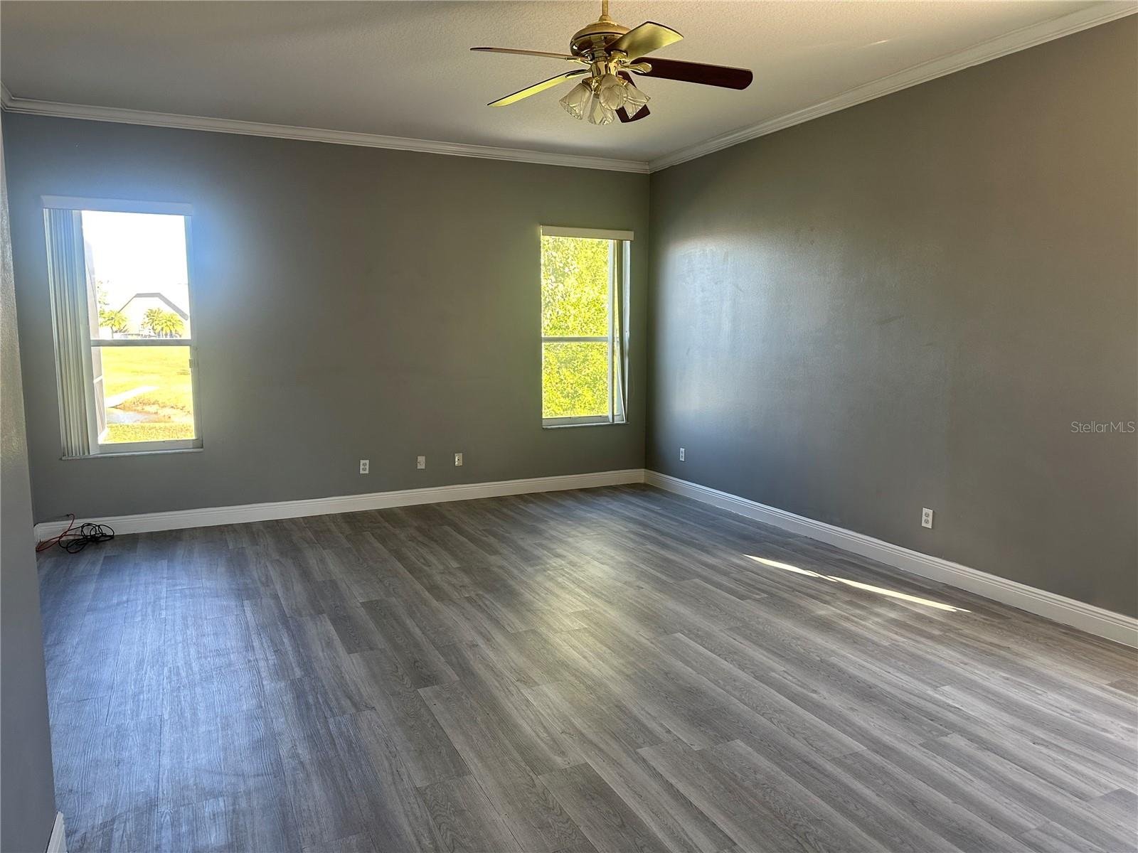 Image 16 of 31 For 908 Spring Island Way