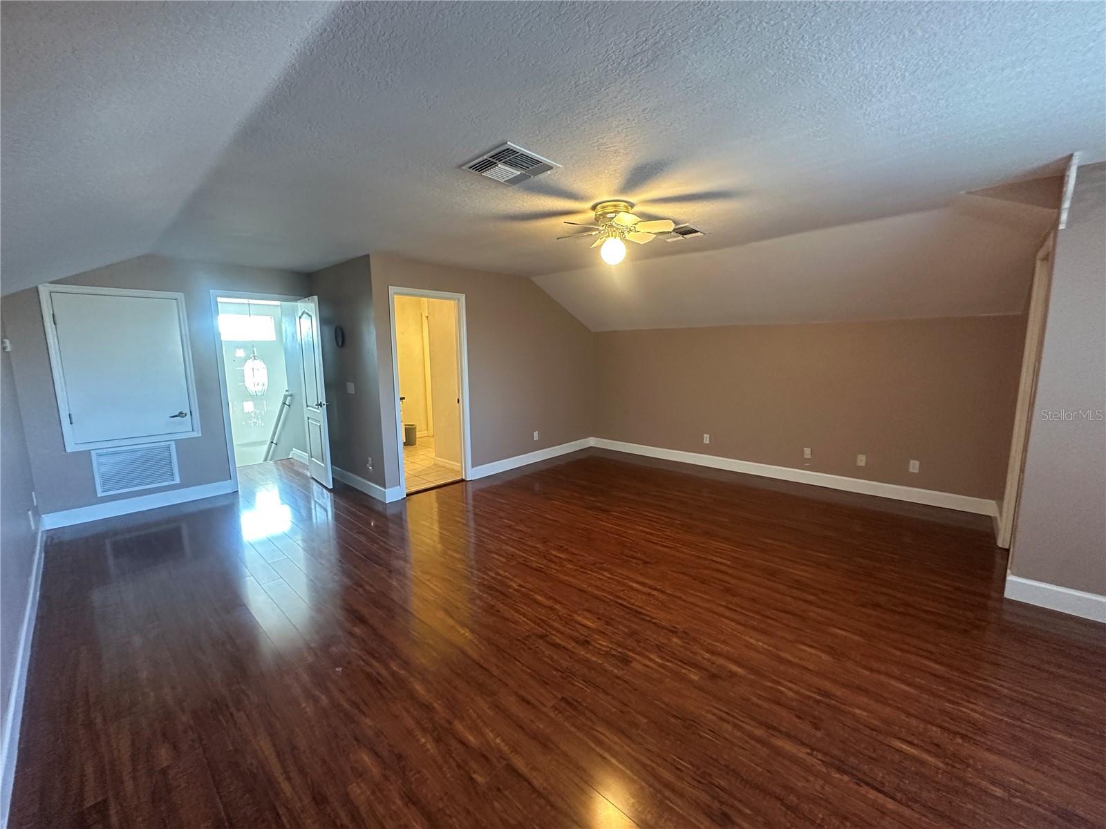 Image 19 of 31 For 908 Spring Island Way