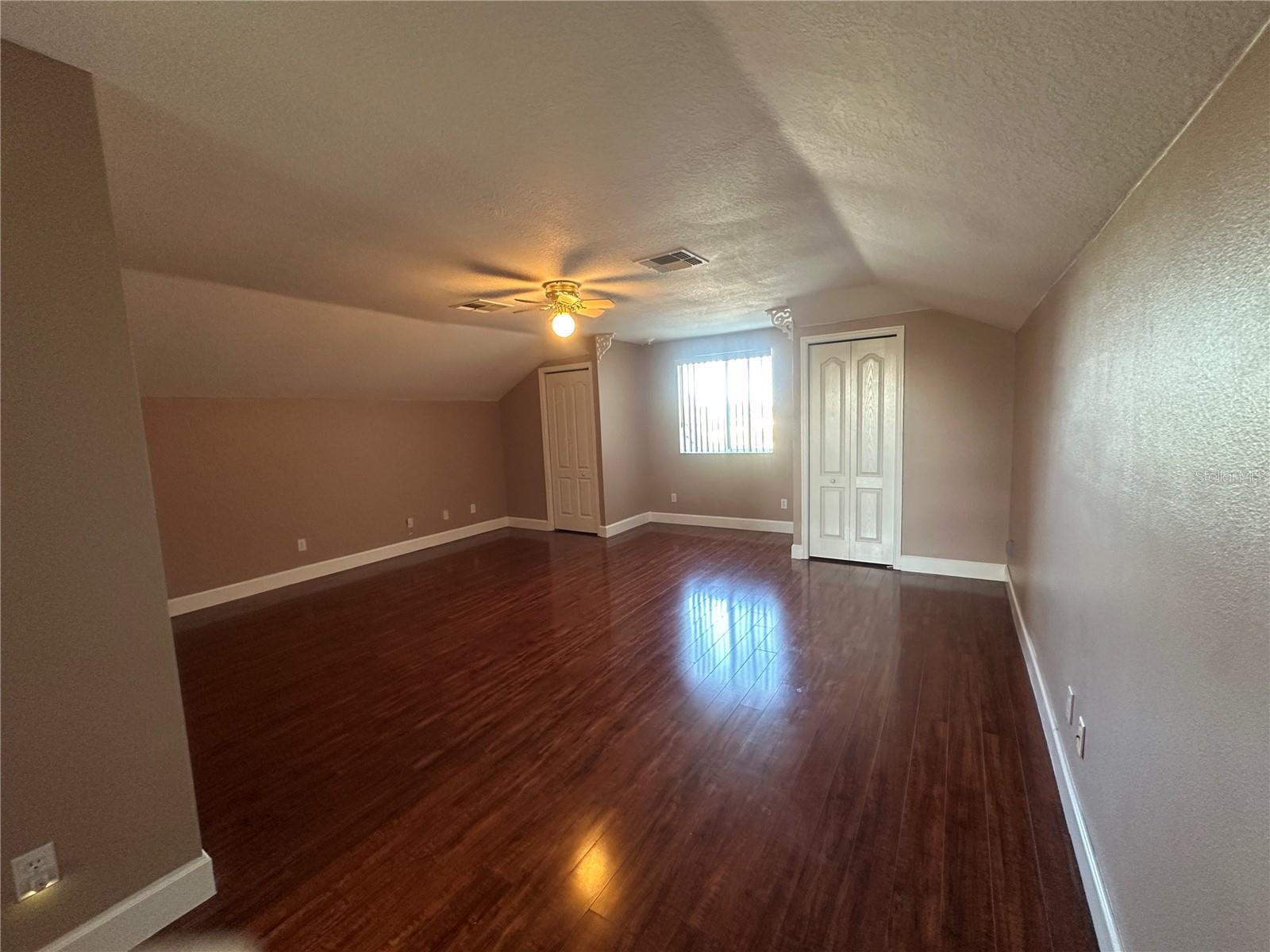 Image 20 of 31 For 908 Spring Island Way