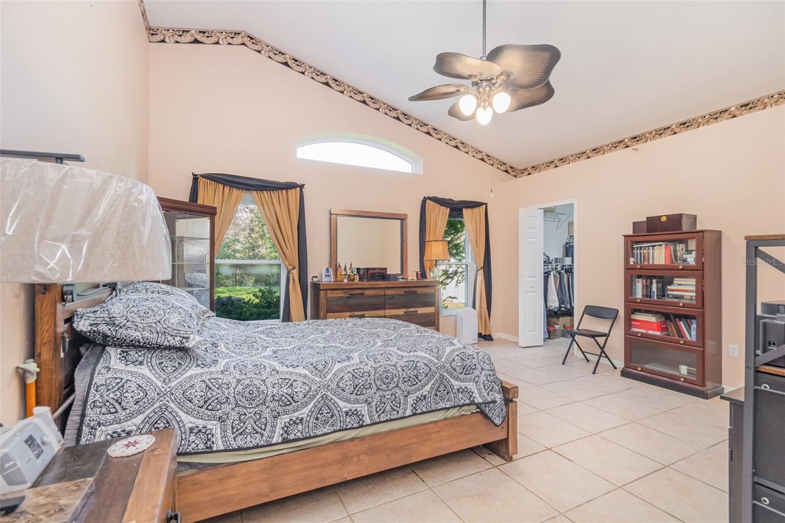 Image 20 of 23 For 5070 Hook Hollow Circle