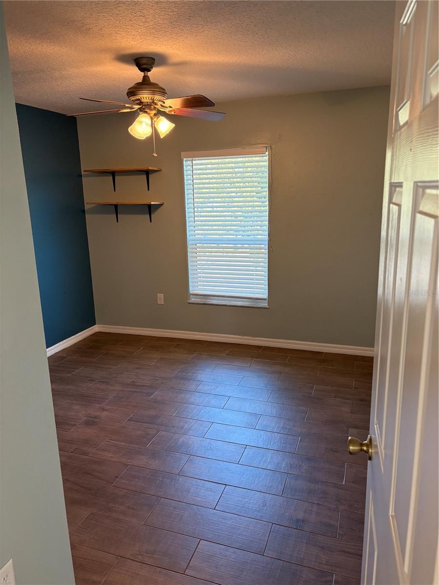 Image 16 of 27 For 1326 Hillview Drive