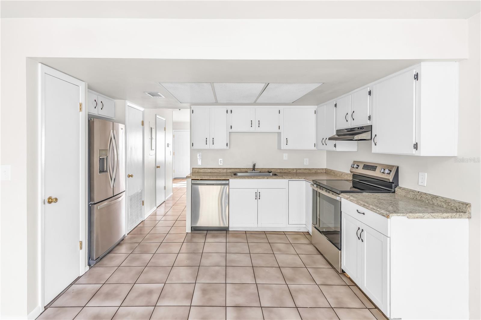 Image 9 of 20 For 1864 South Street