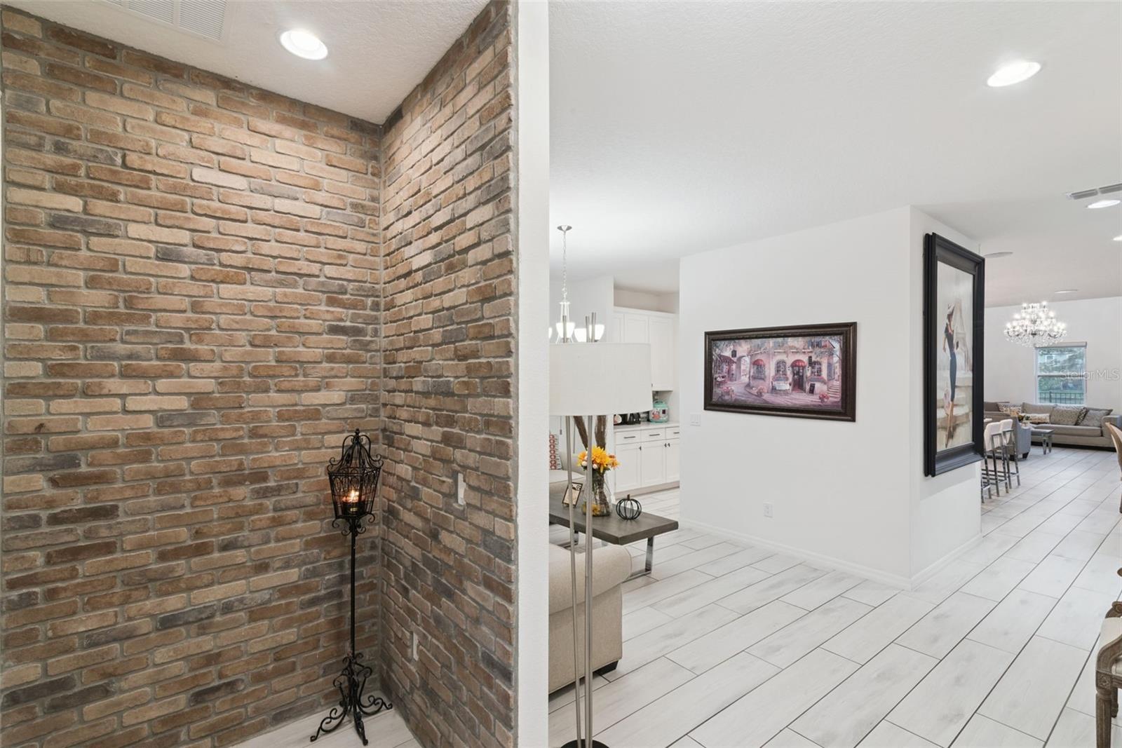 Image 12 of 58 For 9319 Bradleigh Drive