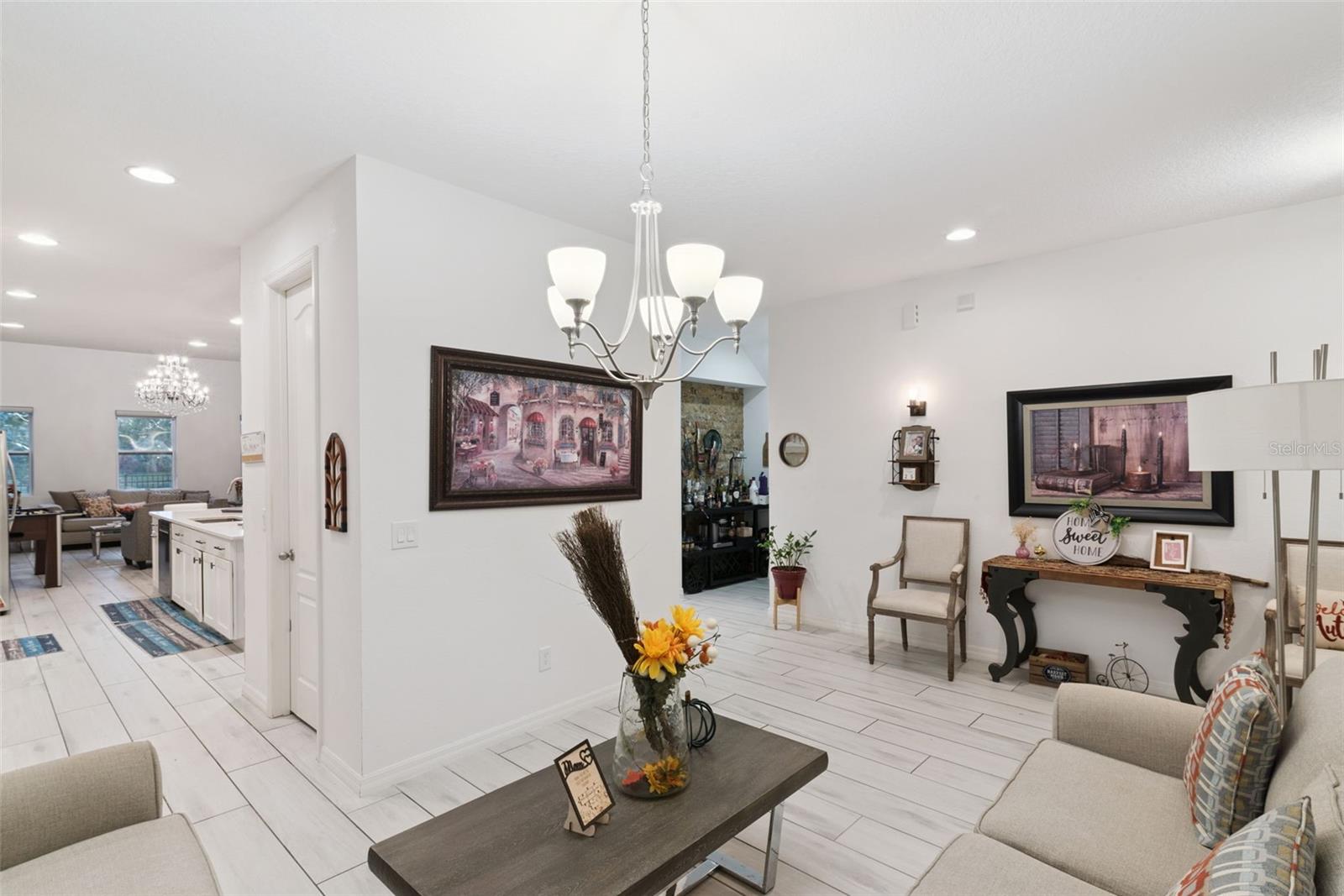 Image 8 of 58 For 9319 Bradleigh Drive