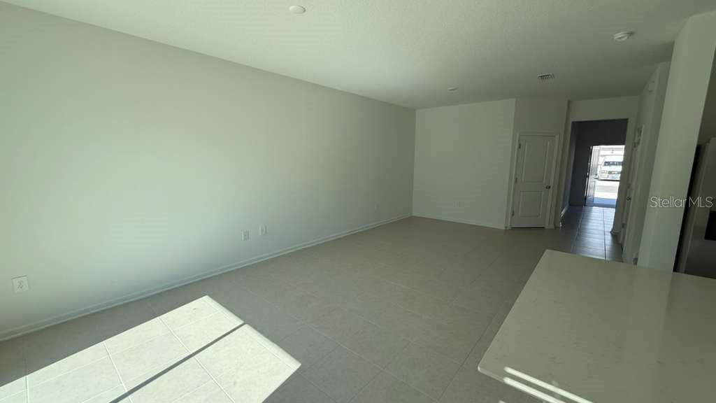 Image 3 of 21 For 2914 Savoir Avenue