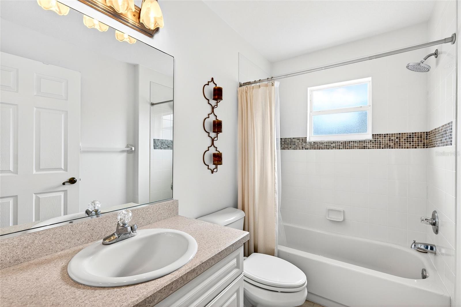 Image 29 of 40 For 9576 53rd Circle