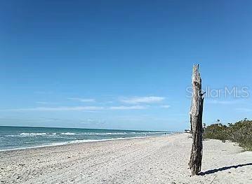 Image 10 of 12 For 10249 Burlington Avenue