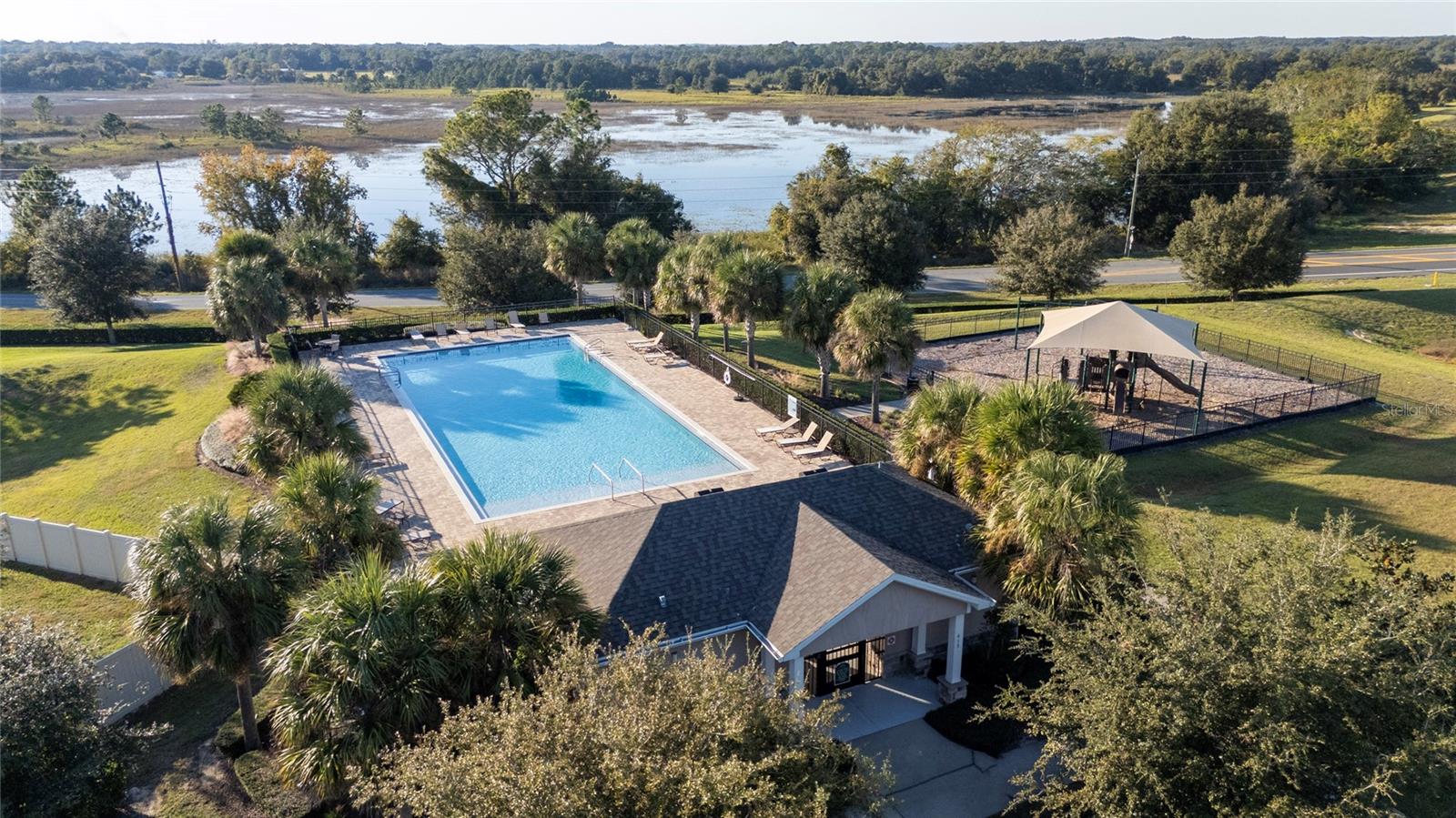 Image 36 of 41 For 669 Jupiter Beach Road