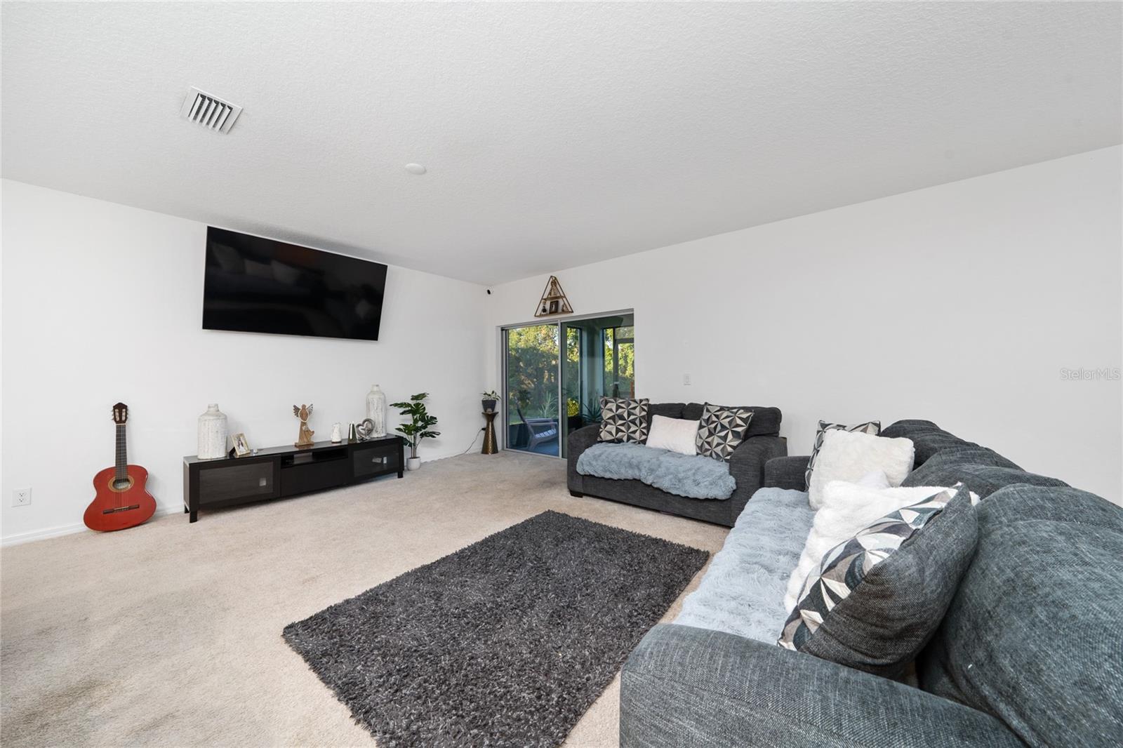 Image 6 of 41 For 669 Jupiter Beach Road