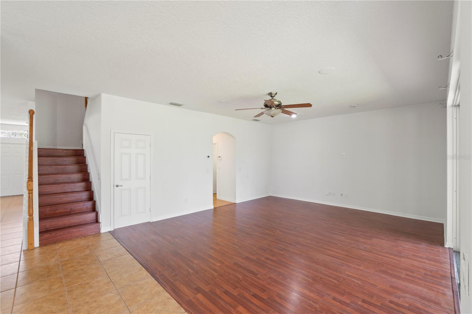 Image 18 of 37 For 10142 Serotina Court