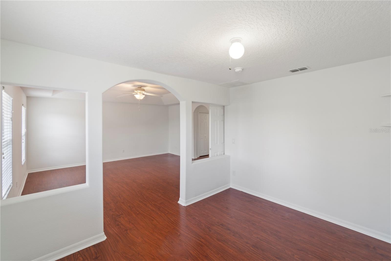 Image 24 of 37 For 10142 Serotina Court