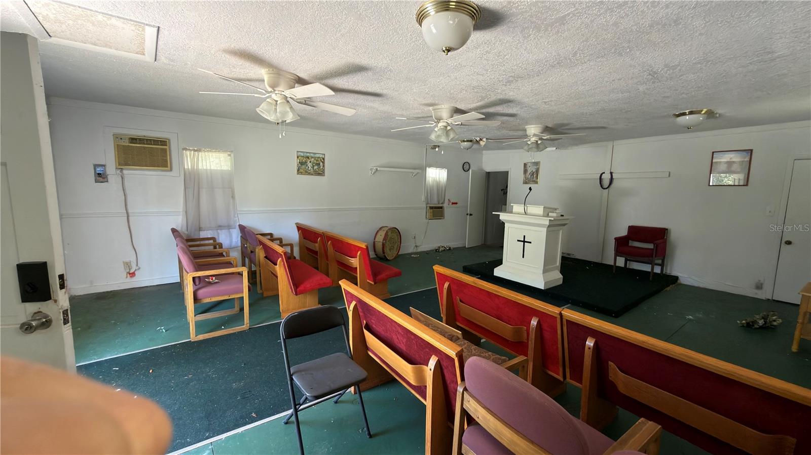 Image 12 of 18 For 1121 Adelle Avenue