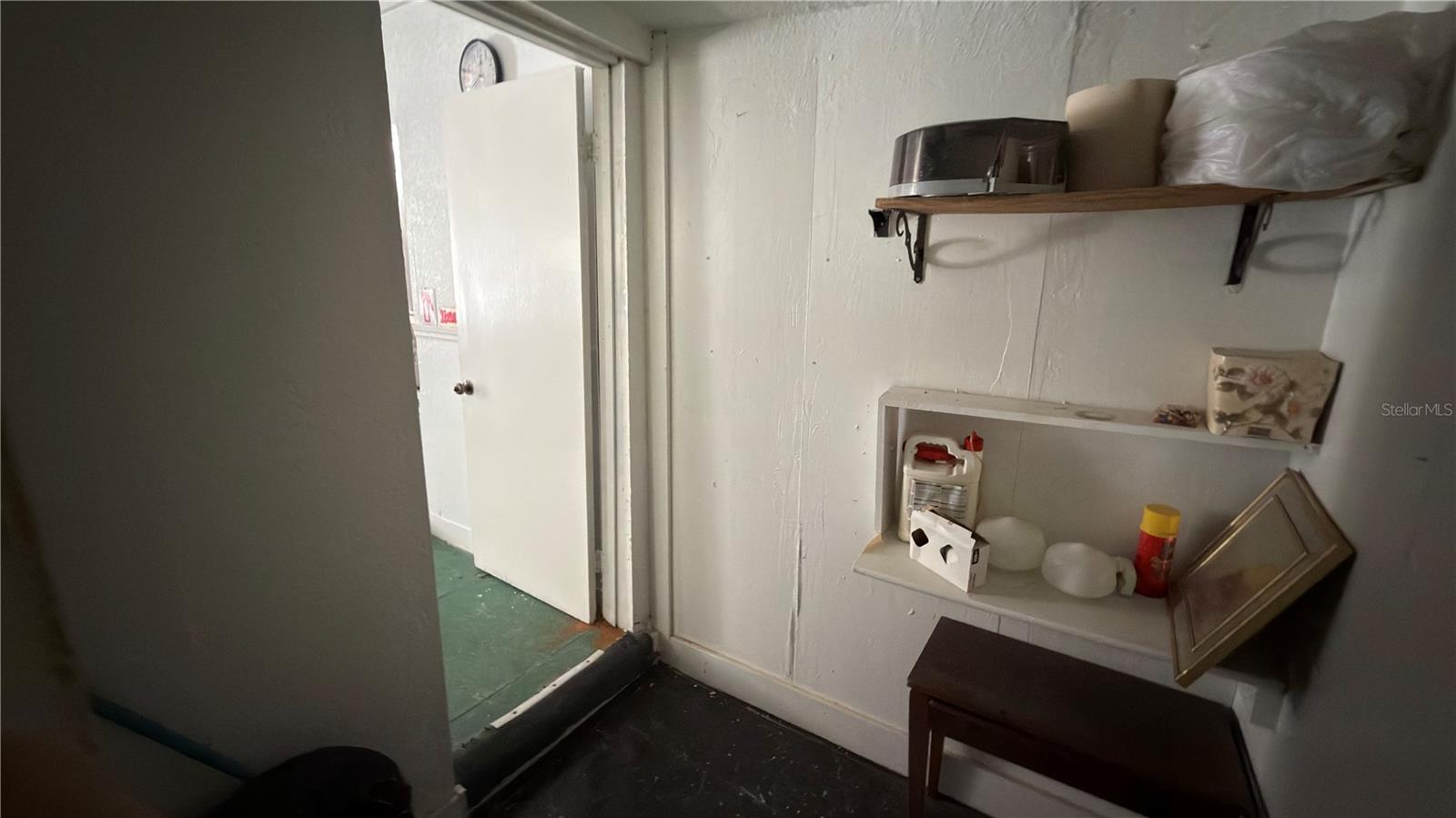 Image 17 of 18 For 1121 Adelle Avenue