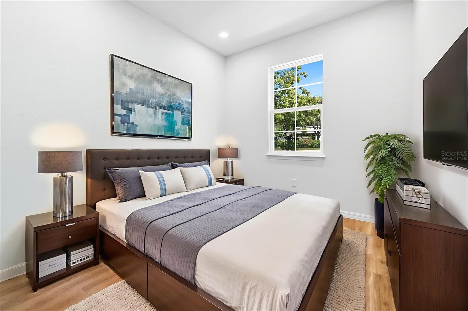 Image 11 of 15 For 115 Leon Street