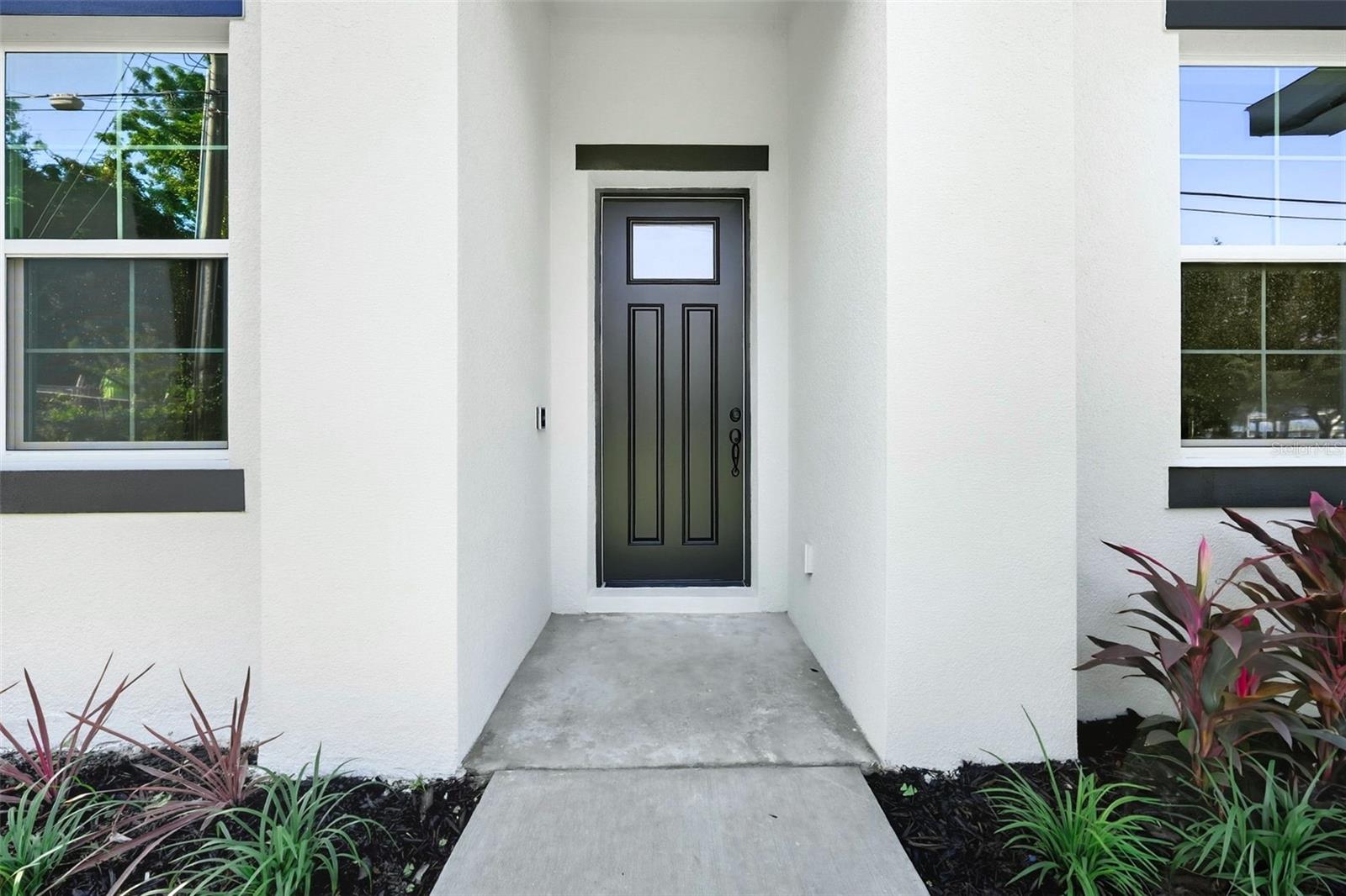 Image 2 of 15 For 115 Leon Street