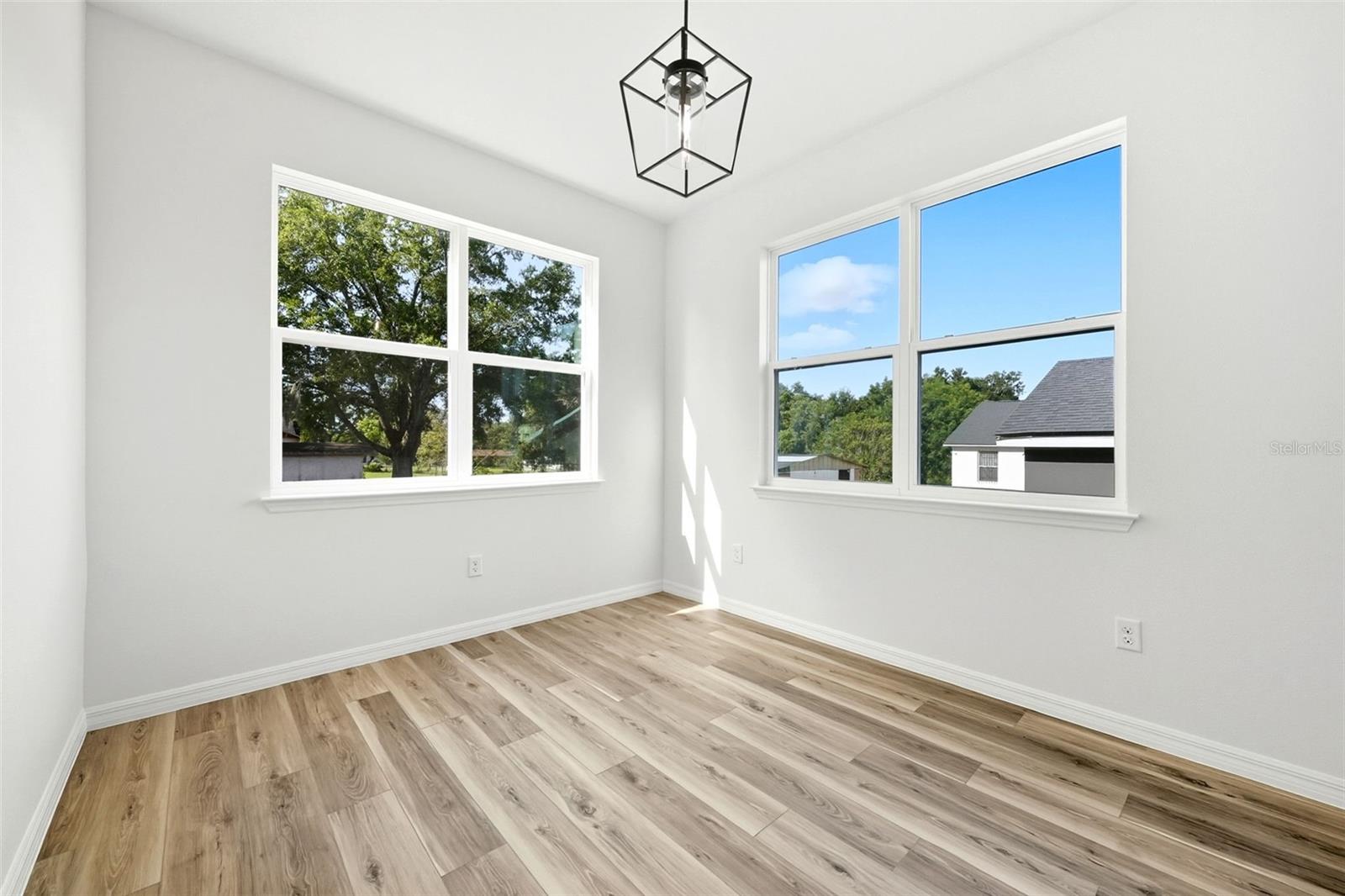 Image 7 of 15 For 115 Leon Street