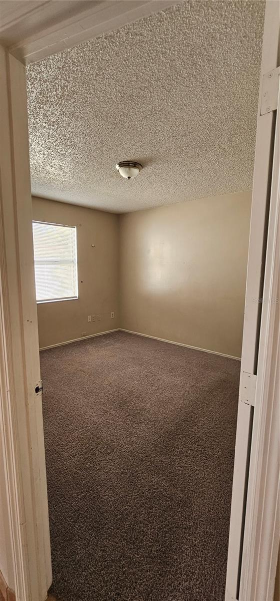 Image 5 of 14 For 805 Victoria Boulevard