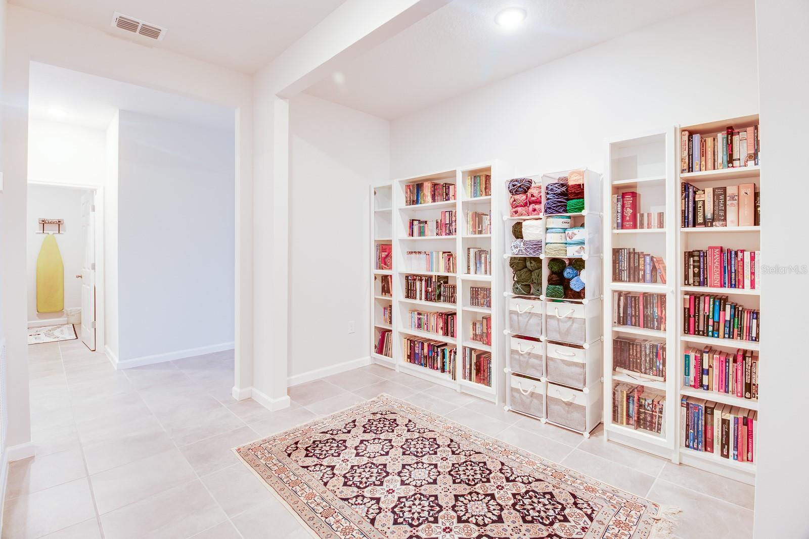 Image 12 of 39 For 1984 Middlebury Drive Se