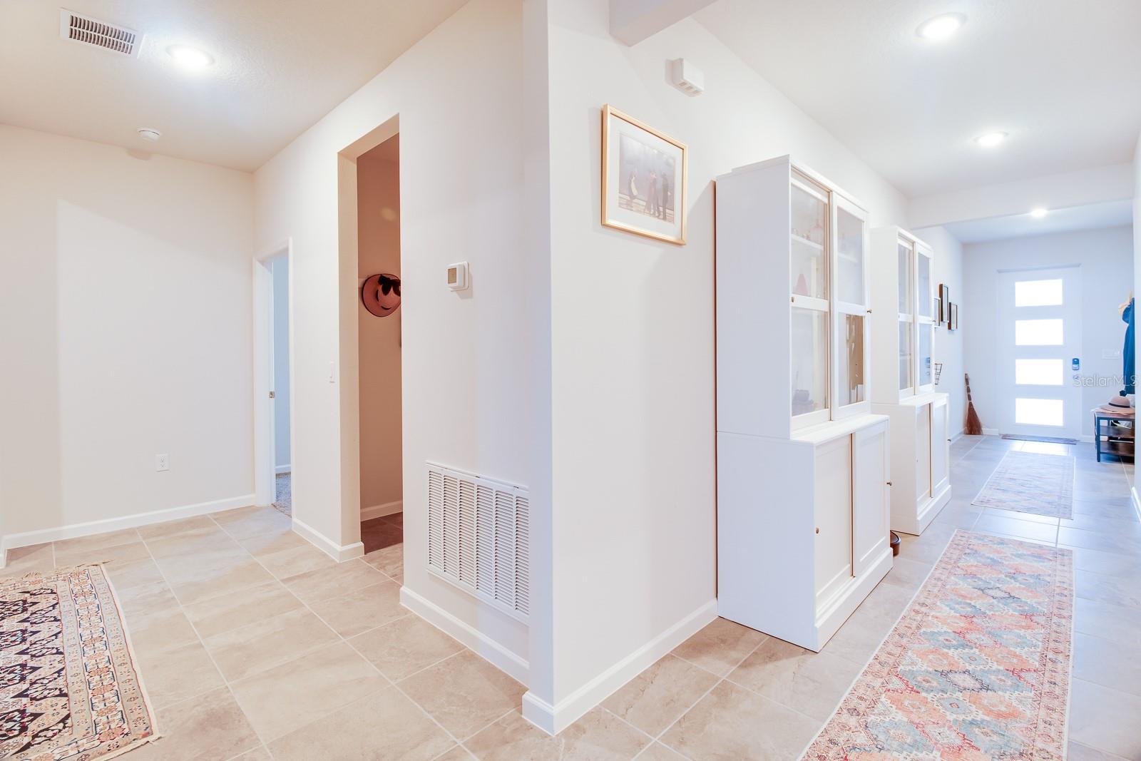 Image 9 of 39 For 1984 Middlebury Drive Se