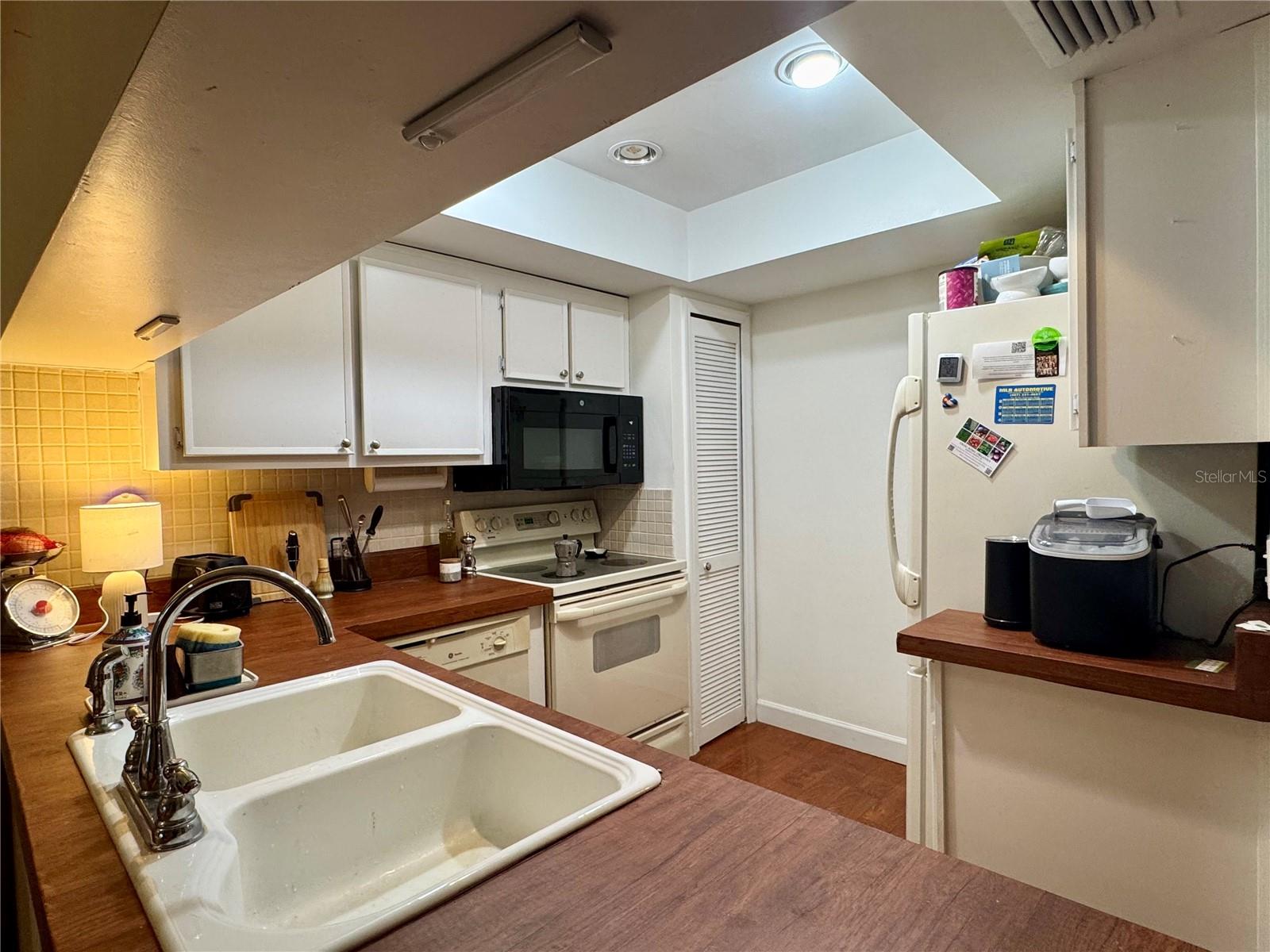 Image 5 of 25 For 5169 Lazy Oaks Drive