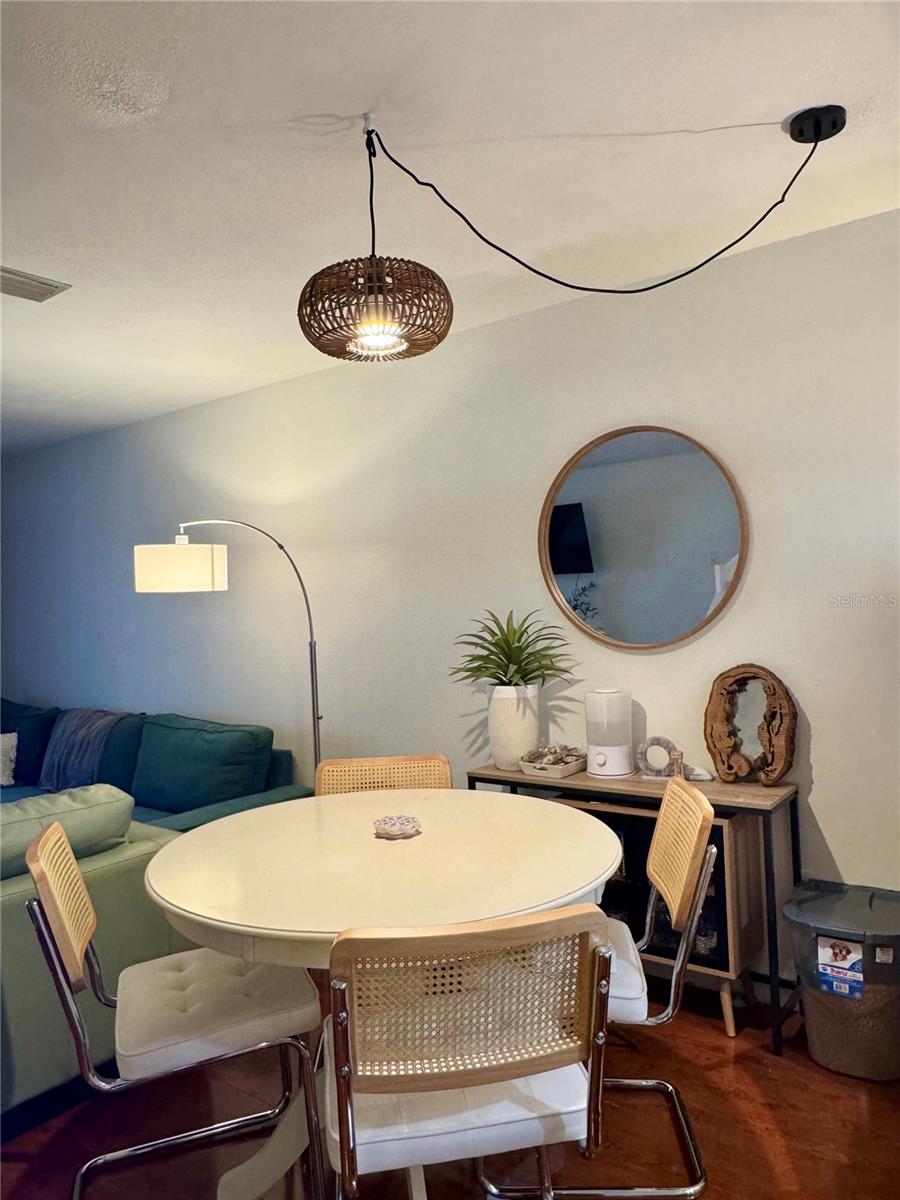 Image 8 of 25 For 5169 Lazy Oaks Drive