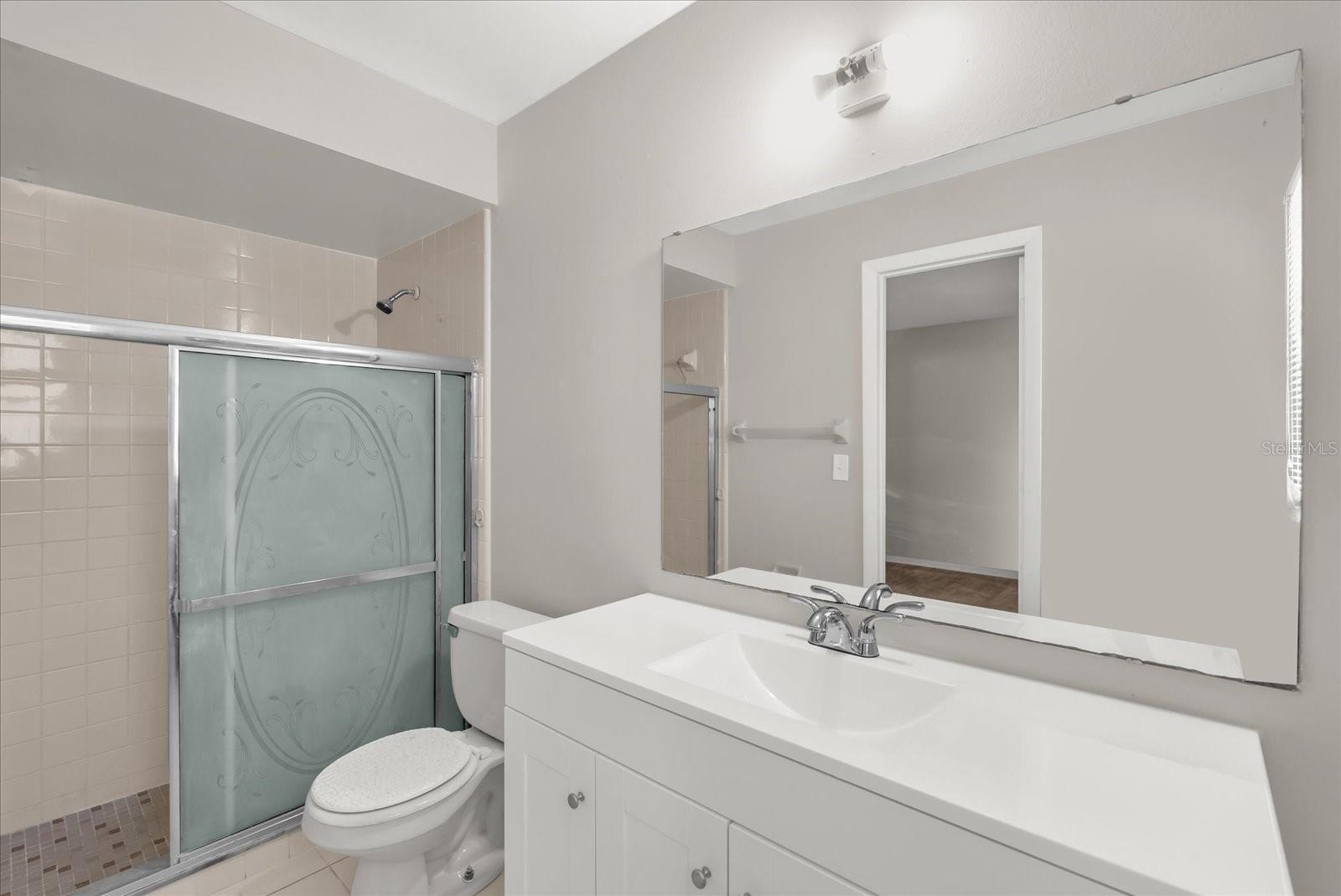 Image 14 of 37 For 387 Iowa Woods Circle W