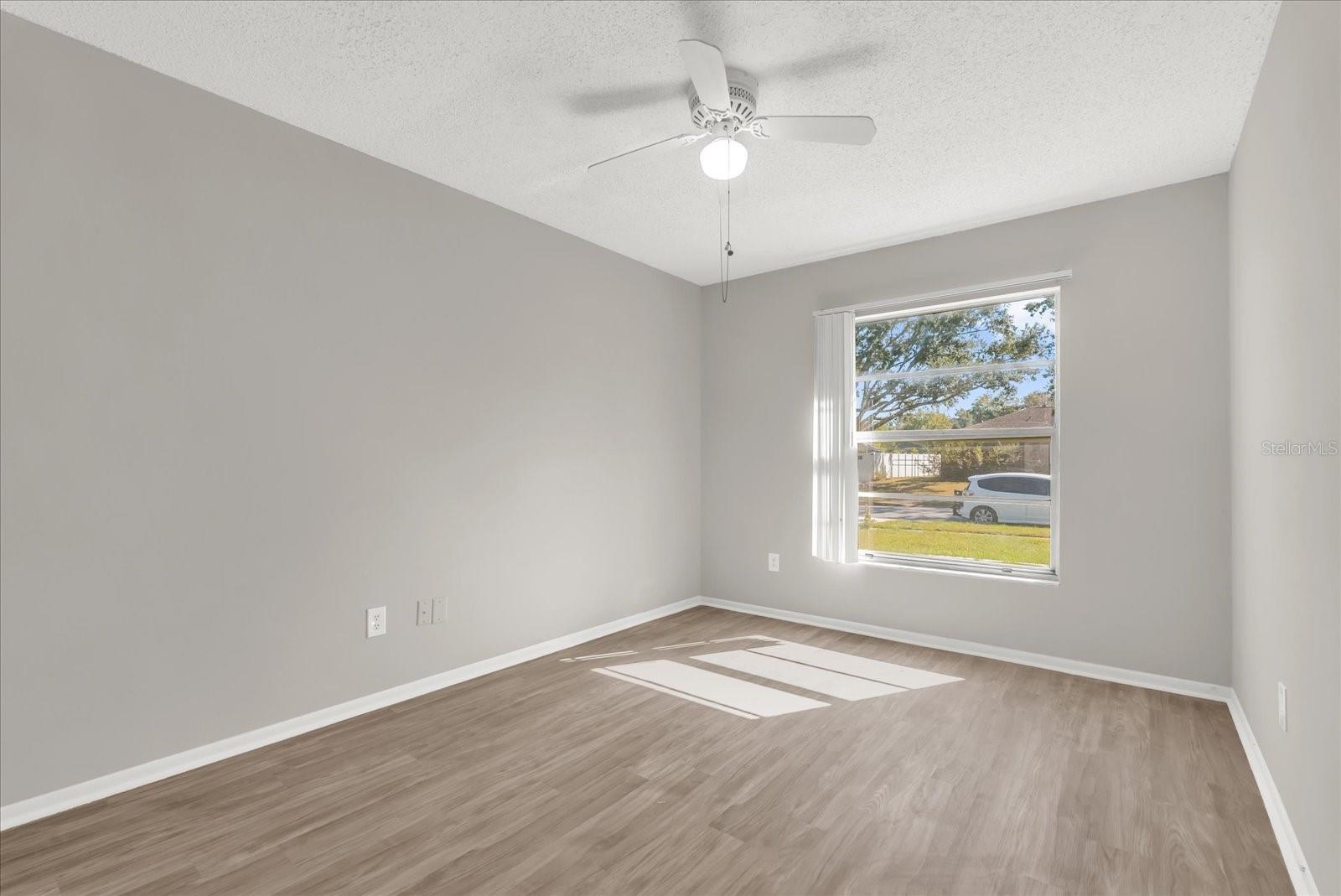 Image 6 of 37 For 387 Iowa Woods Circle W