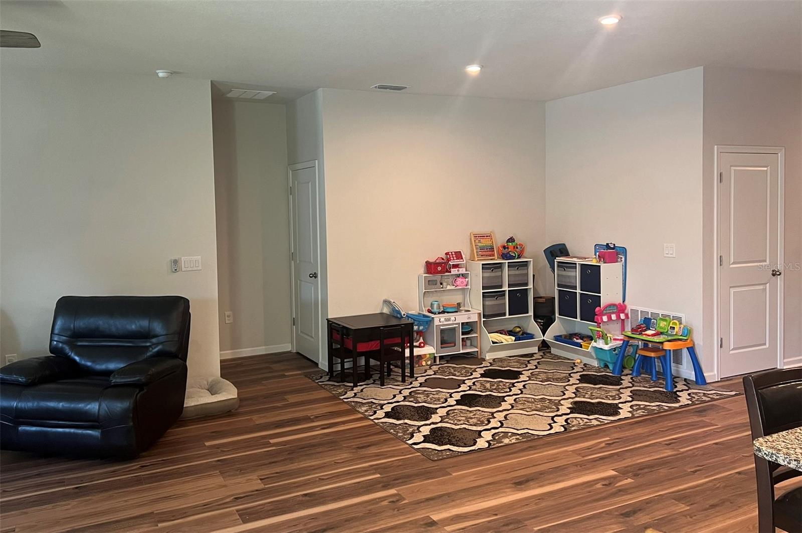 Image 12 of 26 For 224 August Fern Loop