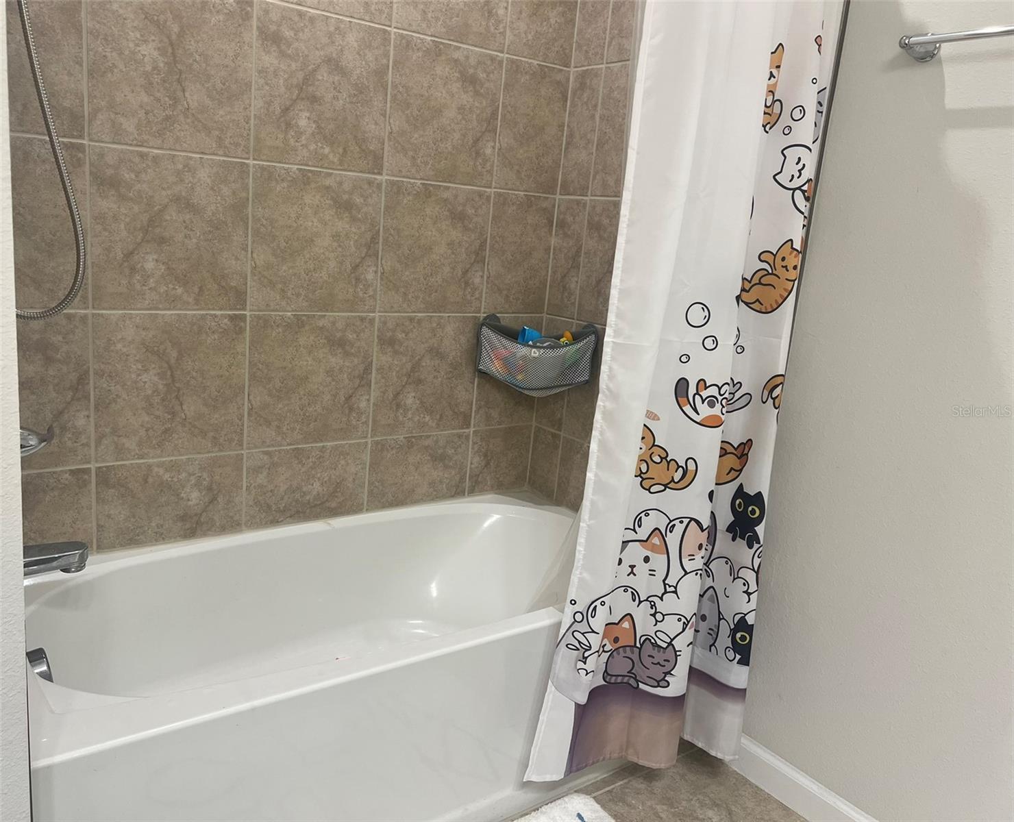 Image 21 of 26 For 224 August Fern Loop