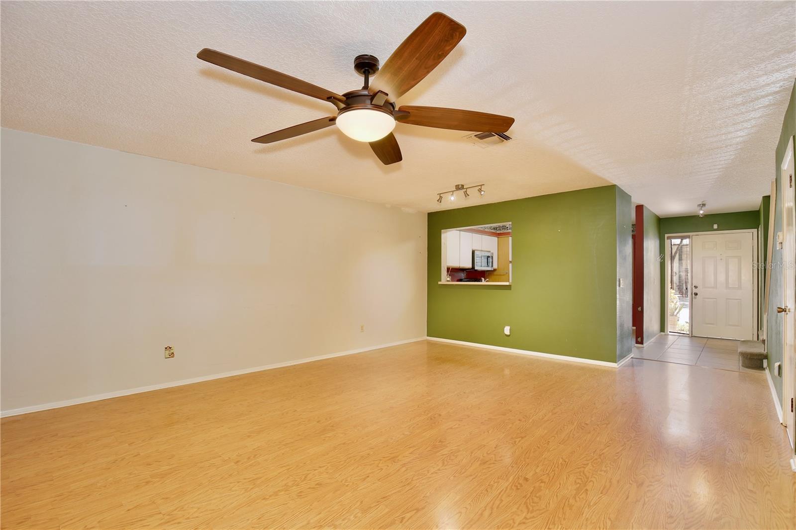 Image 8 of 35 For 2924 Harbour Grace Court