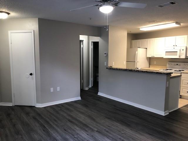 Image 4 of 20 For 957 Salt Pond Place 101