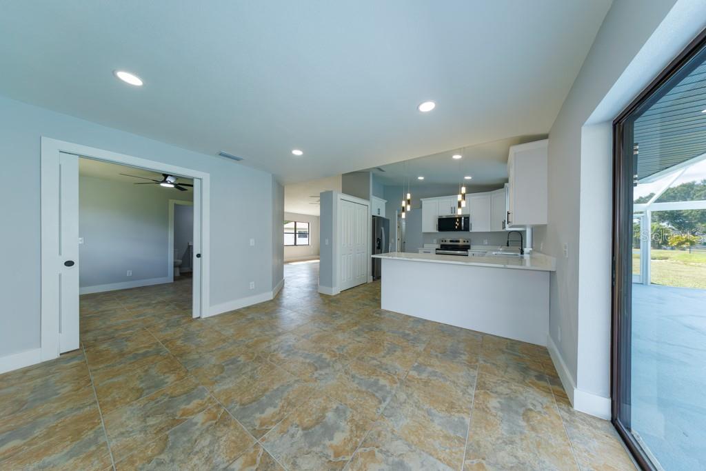 Image 23 of 50 For 1136 Yachtsman Lane