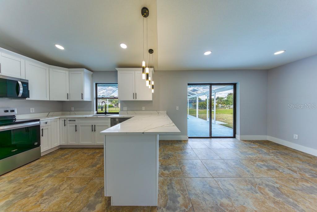 Image 29 of 50 For 1136 Yachtsman Lane