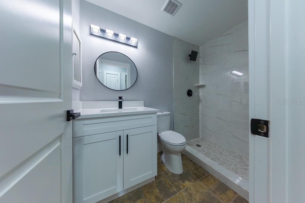 Image 36 of 50 For 1136 Yachtsman Lane