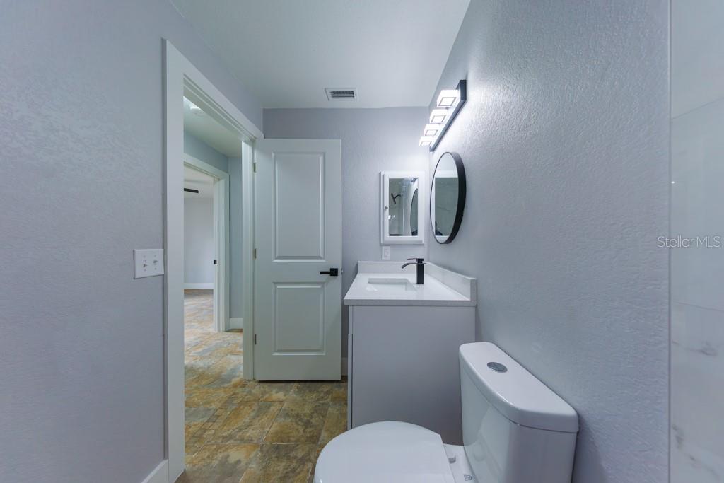 Image 37 of 50 For 1136 Yachtsman Lane