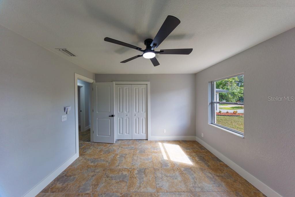 Image 39 of 50 For 1136 Yachtsman Lane