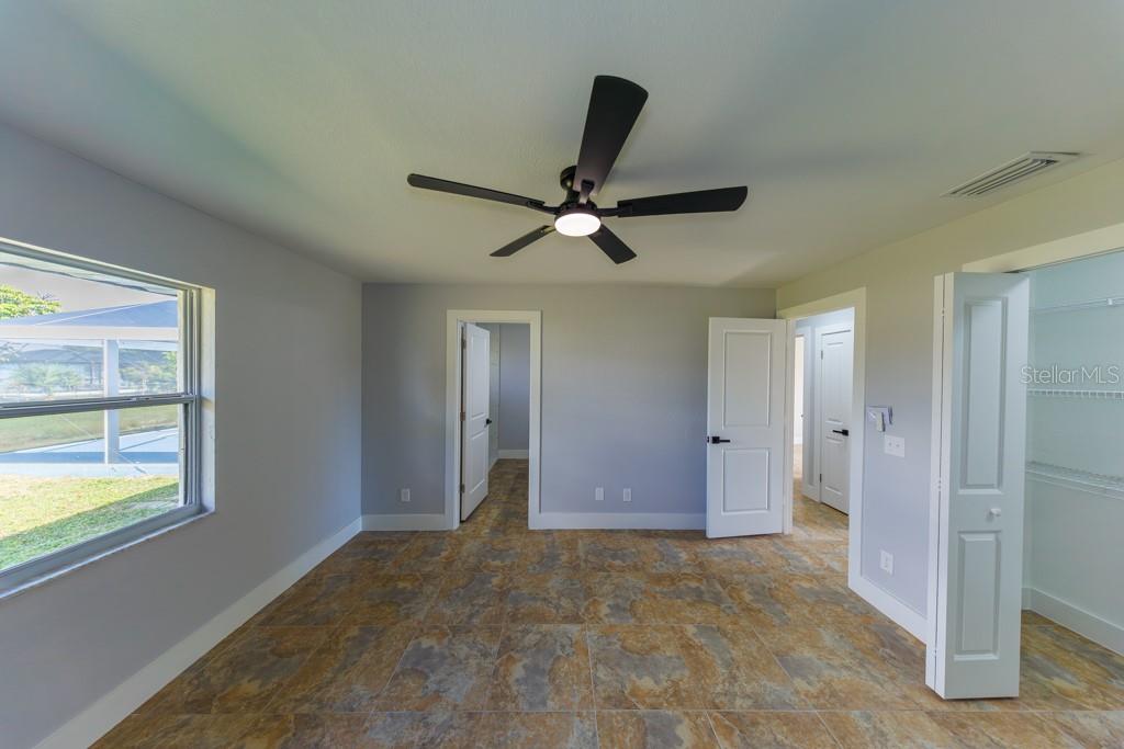 Image 41 of 50 For 1136 Yachtsman Lane