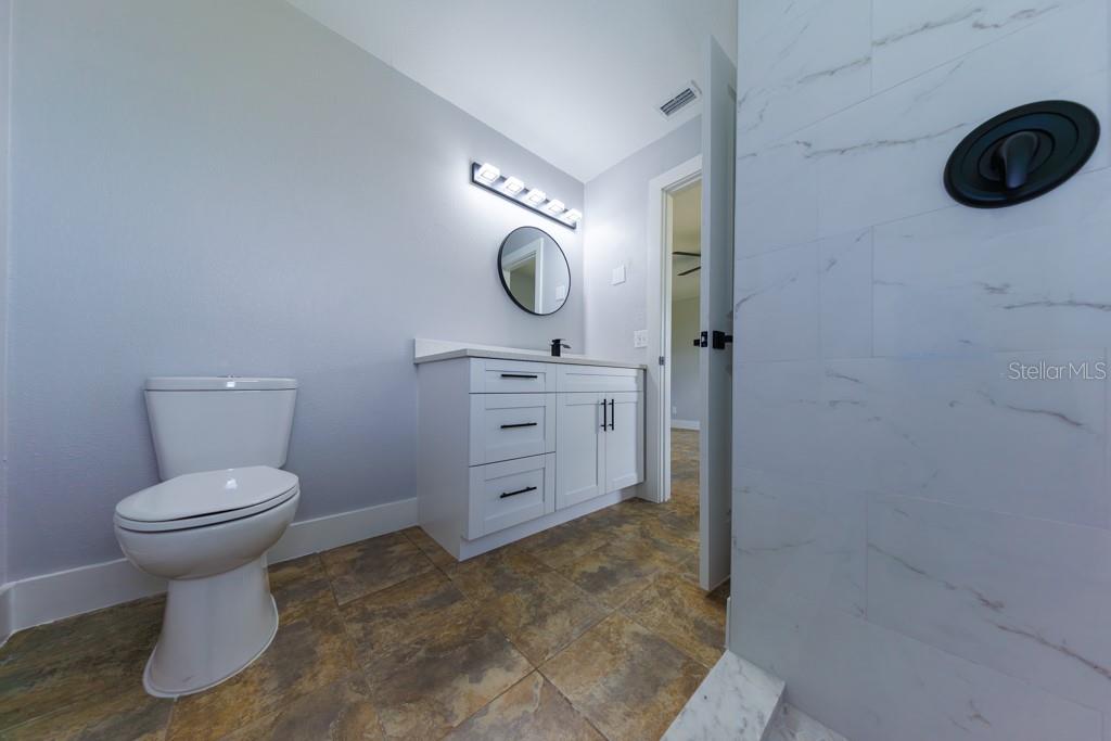 Image 43 of 50 For 1136 Yachtsman Lane