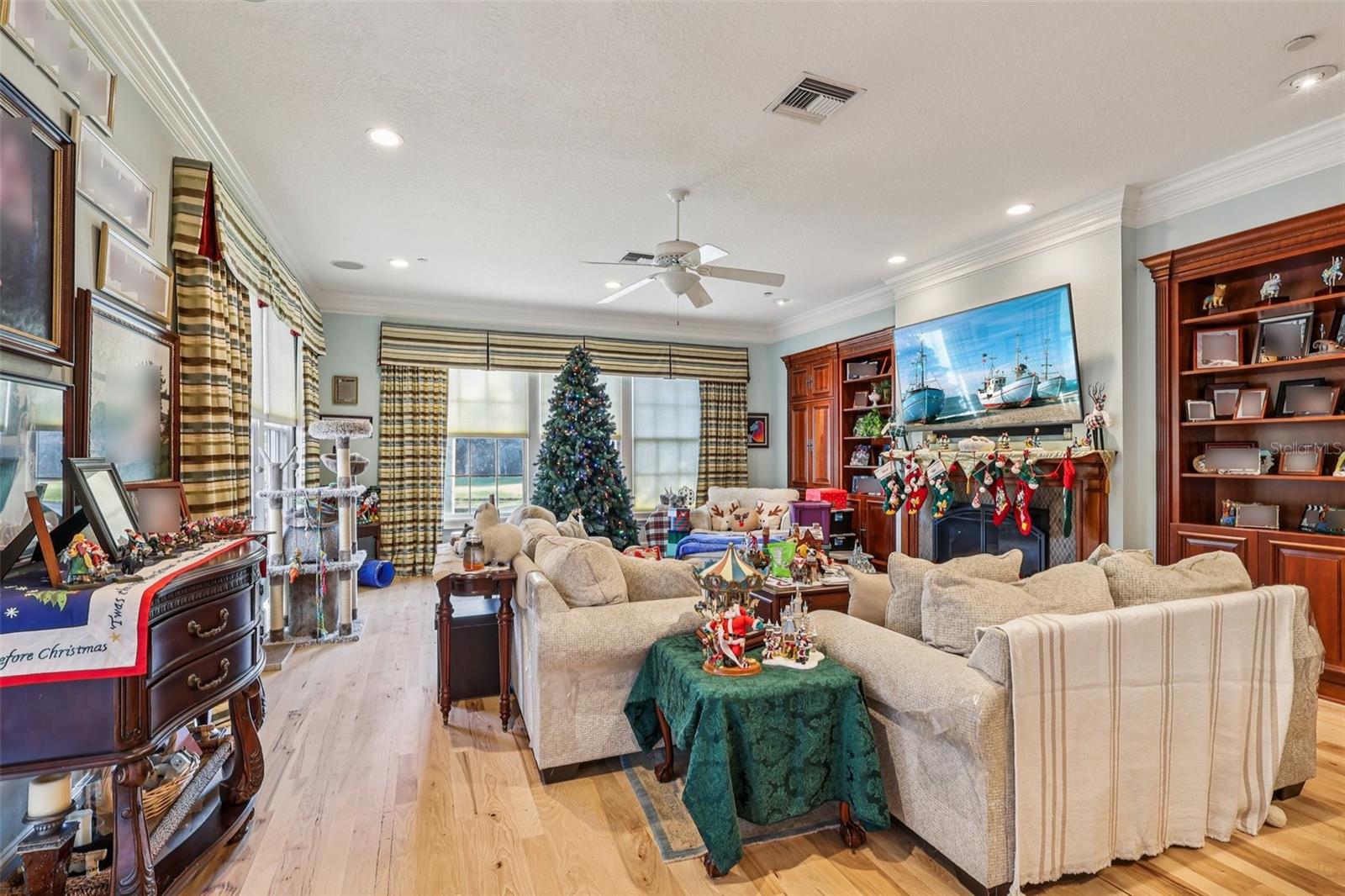 Image 20 of 52 For 310 Acadia Lane