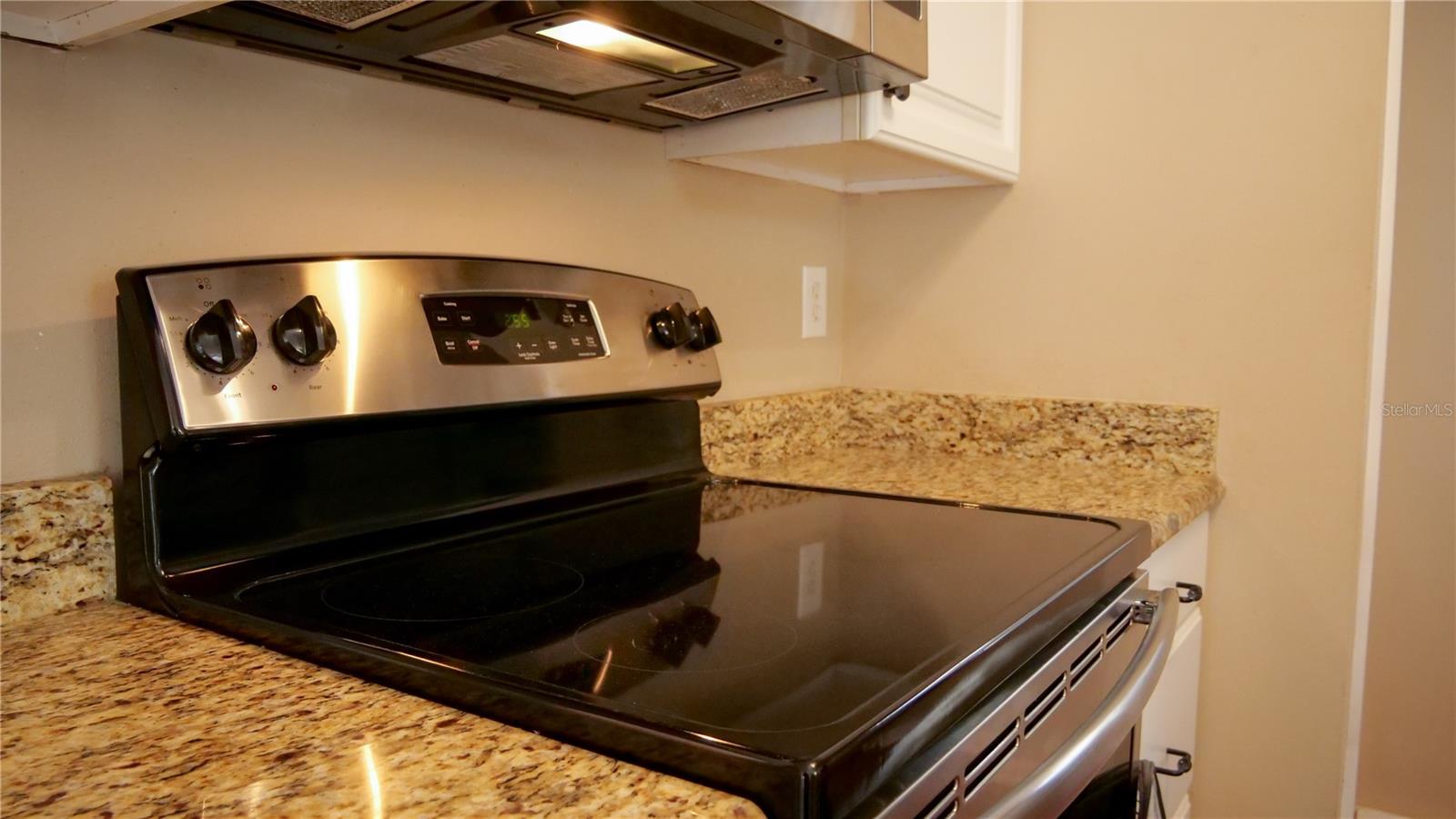 Image 17 of 40 For 964 Helmsle Court 100