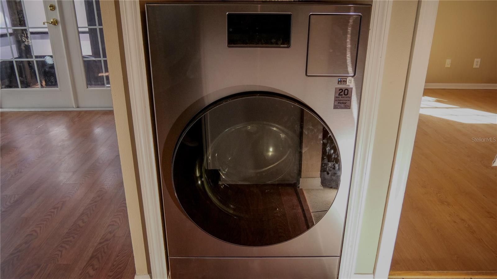 Image 20 of 40 For 964 Helmsle Court 100