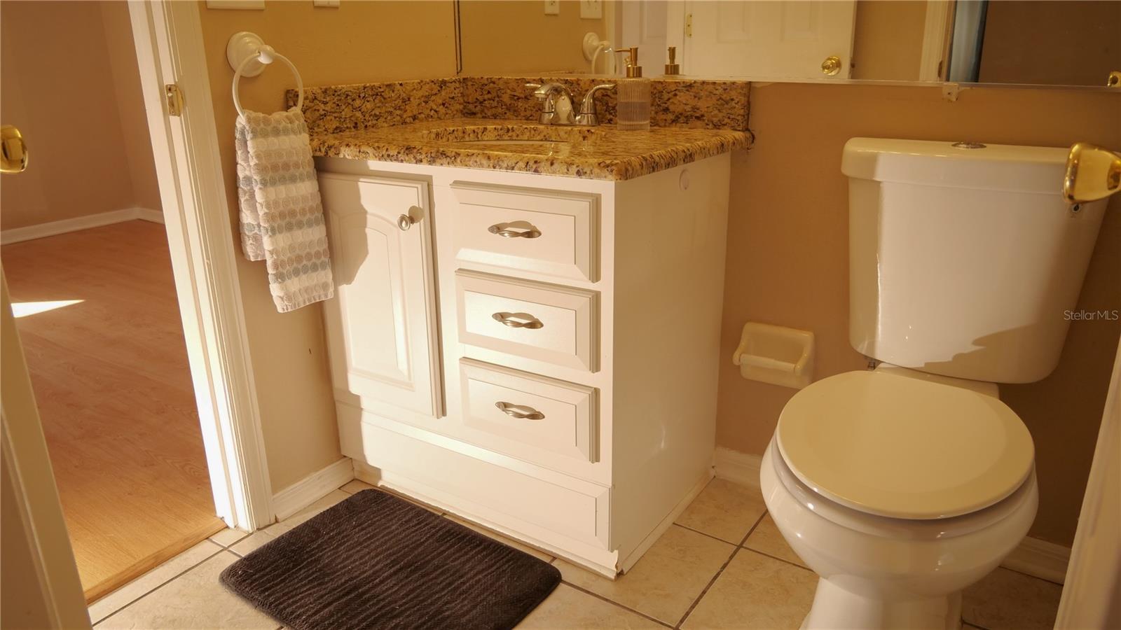 Image 33 of 40 For 964 Helmsle Court 100