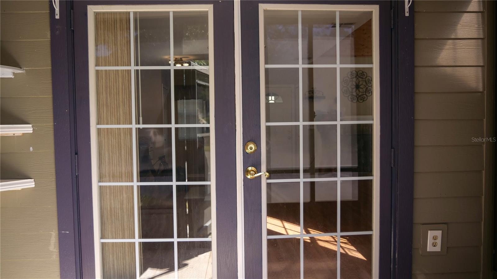 Image 36 of 40 For 964 Helmsle Court 100