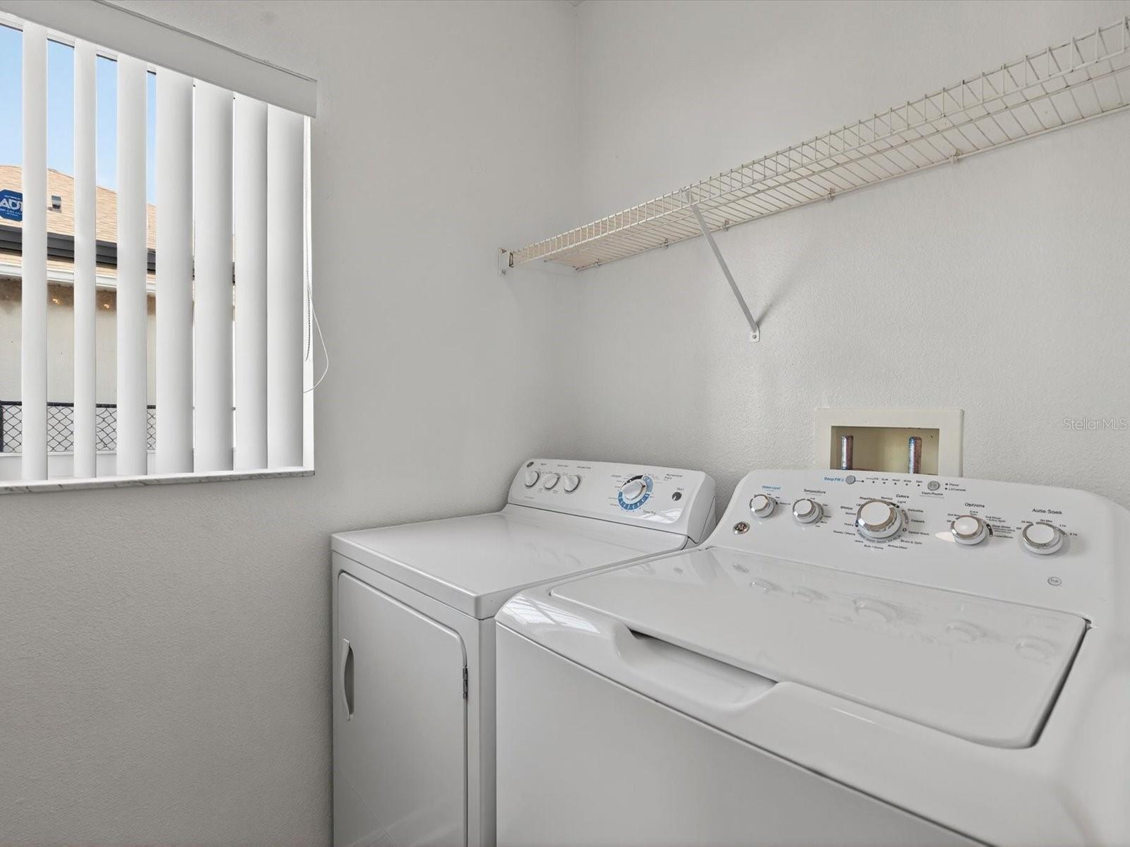 Image 31 of 37 For 556 Viceroy Court