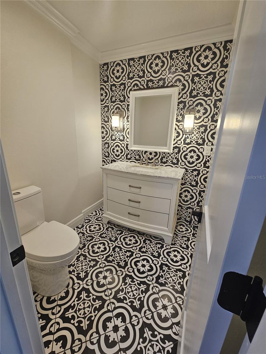 Image 11 of 23 For 3575 24th Avenue Road