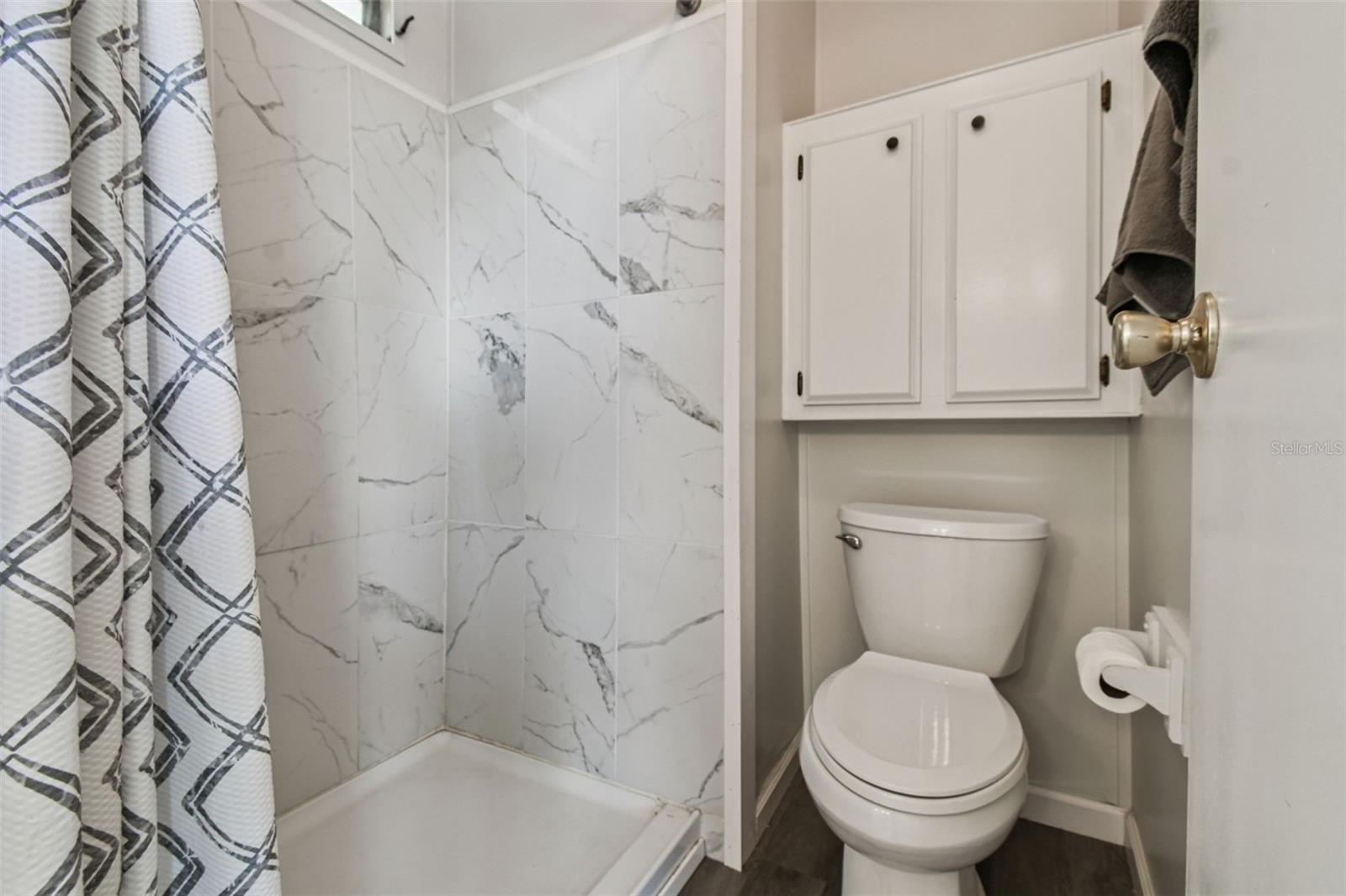 Image 23 of 32 For 711 Polo Park Boulevard